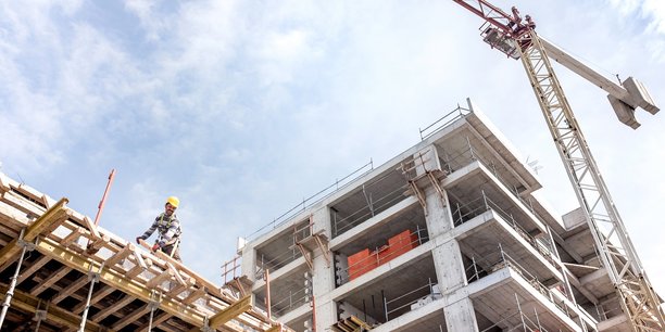 Prévisualisation du titre SEO: Arrêt du marché immobilier Européen • Immobilier en Europe